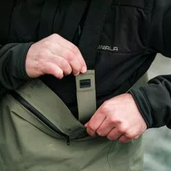 Skwala Fishing Skwala Carbon Wader 19 Skwala Fishing Skwala Carbon Wader -FLIES Sales 12 DSCF6346 medium