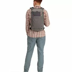 Simms Fishing Products Simms Freestone Backpack -FLIES Sales 13548 015 freestone backpack model f22 back 1686x2100 786a16e4 53be 4359 8f2d c282bf19e33d