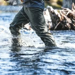 Skwala Fishing Skwala Carbon Wader 18 Skwala Fishing Skwala Carbon Wader -FLIES Sales DSCF6452 medium